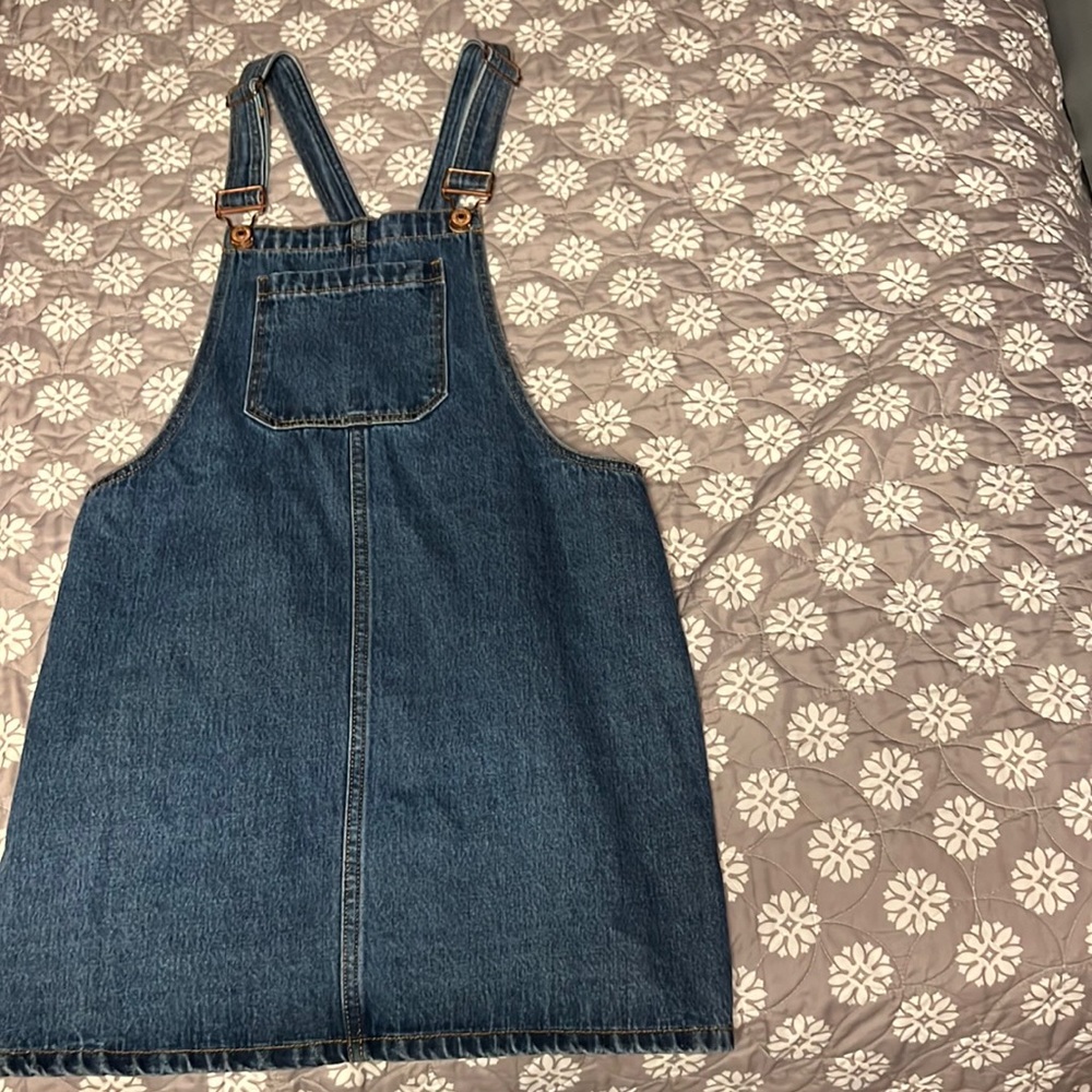 Overall dress